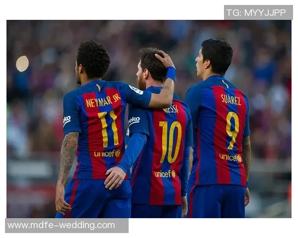 2018年度百大足球明星荣耀盘点与绿茵场巅峰风云再现