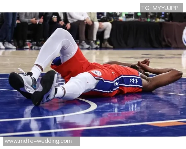 足球球星频遭膝盖伤病困扰职业生涯走向何处引发广泛关注